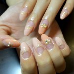 ヌーディーベージュ